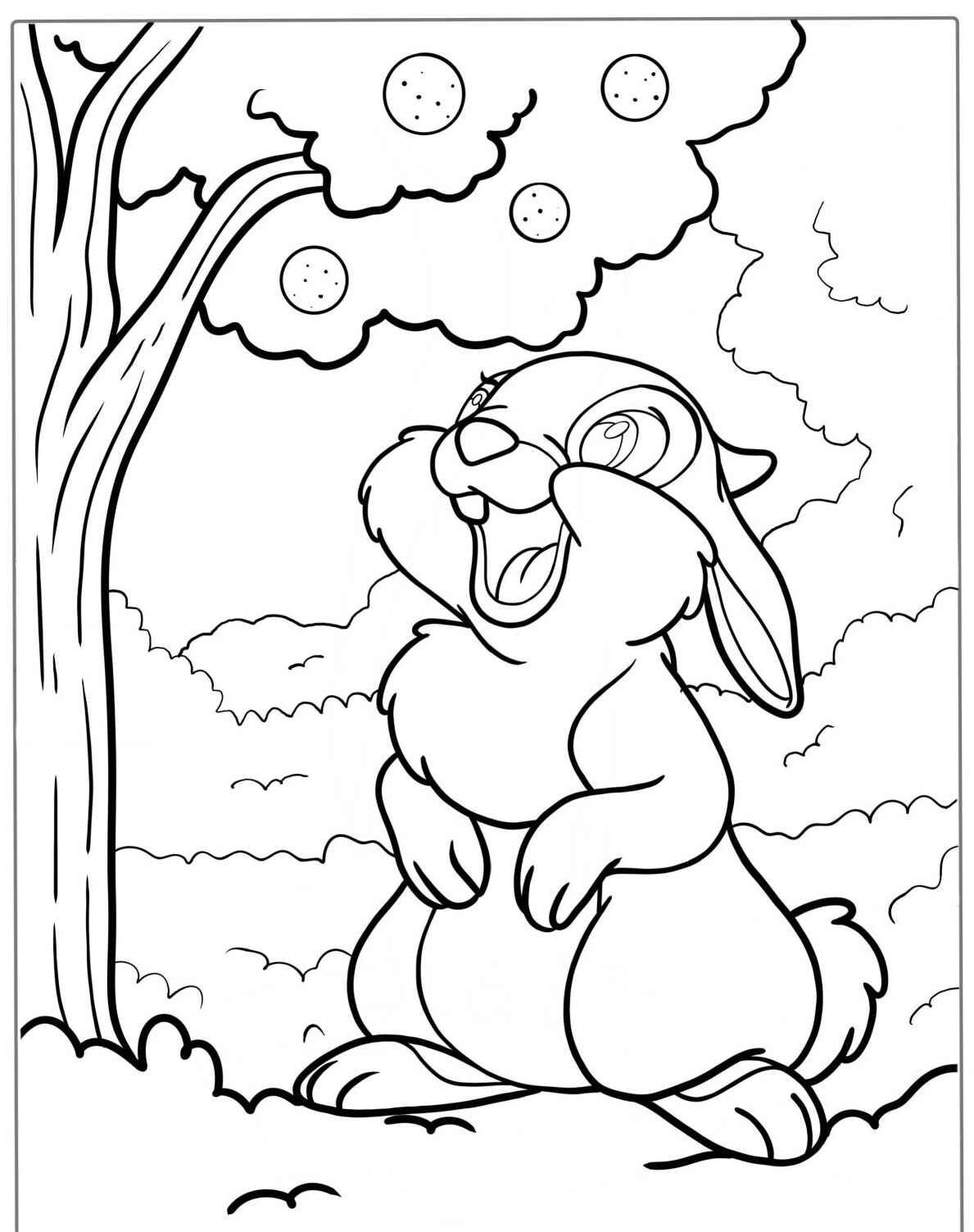 Desenho de Coelho feliz embaixo de uma árvore com frutas