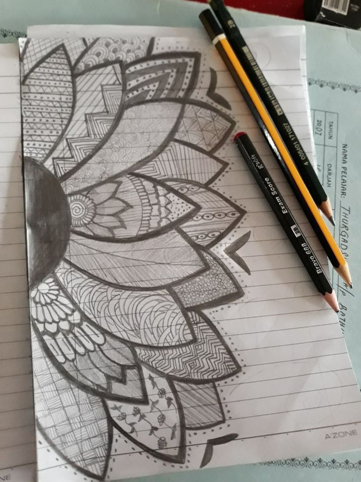 Desenho a Lápis: flor mandala detalhada para desenhar