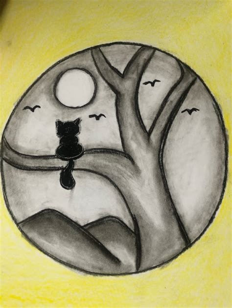 Desenho de Gato: Gato na árvore sob a lua cheia