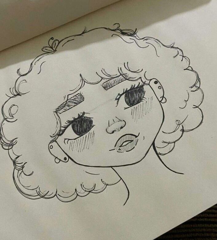 Desenho para Desenhar: Rosto feminino com cabelo cacheado