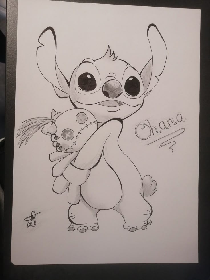 Desenho para Desenhar: Stitch segurando boneco de pano
