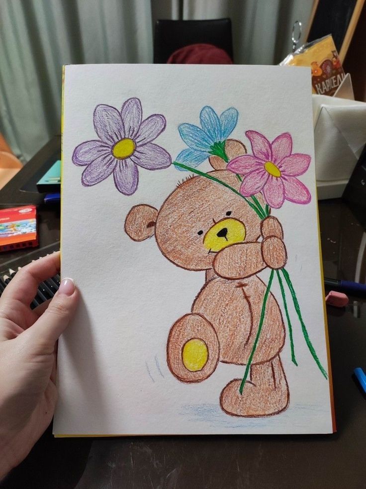 Desenho para Desenhar no Caderno de ursinho com flores coloridas