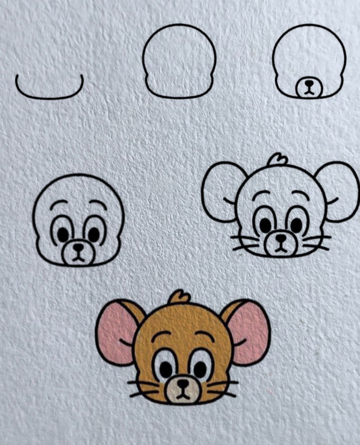 Desenhos Fáceis: Como desenhar um Rato fofo passo a passo.
