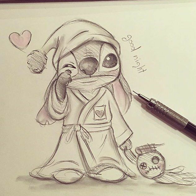 Desenhos do Stitch: Stitch fofo com pijama e brinquedo