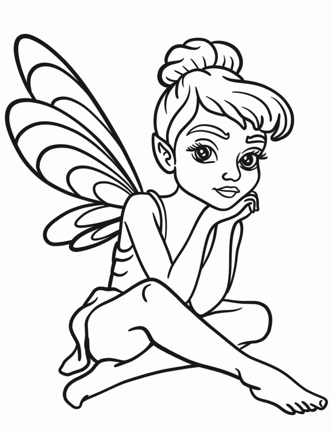 Desenho de Fada sentada com asas grandes para colorir