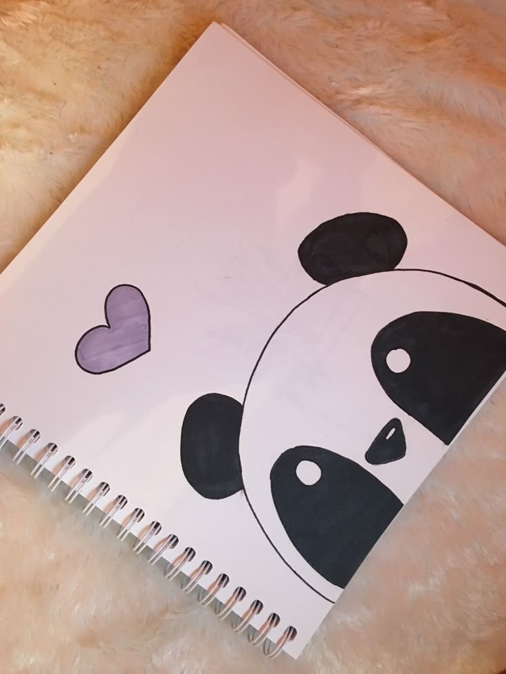 Desenho Fácil para Desenhar de panda com coração roxo